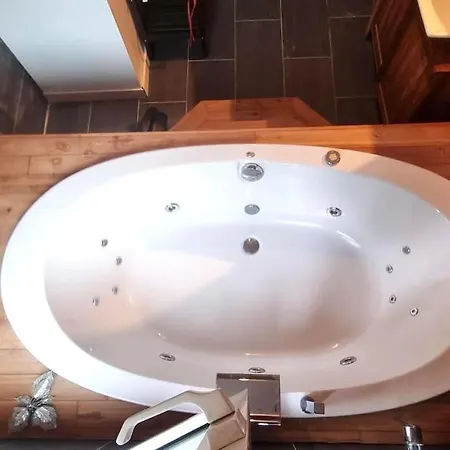 Apartment De Luxe Central, Avec Jacuzzi Senningerberg